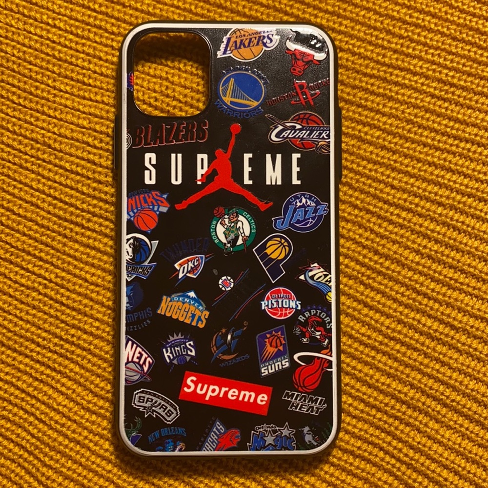 Basketball teams Supreme Jordan iphone 11 case